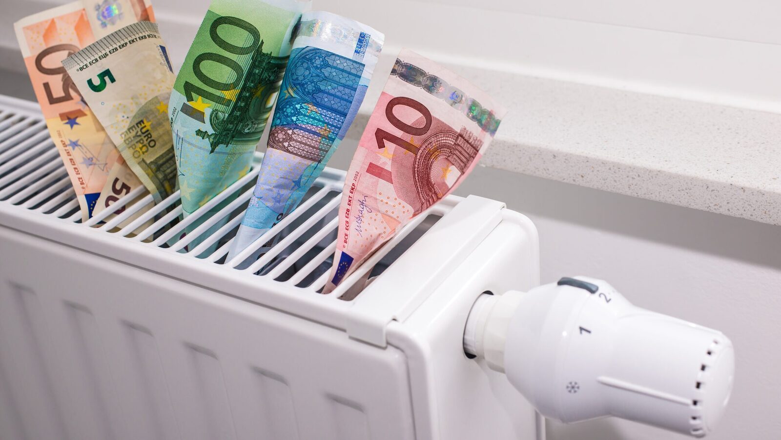 Alegerea sistemului de încălzire pentru locuință nu mai este doar o chestiune tehnică, ci o decizie cu implicații majore economice și de mediu pe termen lung