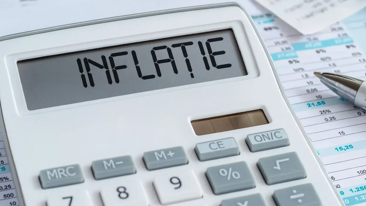 Inflația continuă să scadă, dar prețurile rămân ridicate: Ce s-a scumpit cel mai mult Rata anuală a inflației a scăzut ușor în februarie, ajungând la 9,31%, comparativ cu 9,62% în ianuarie
