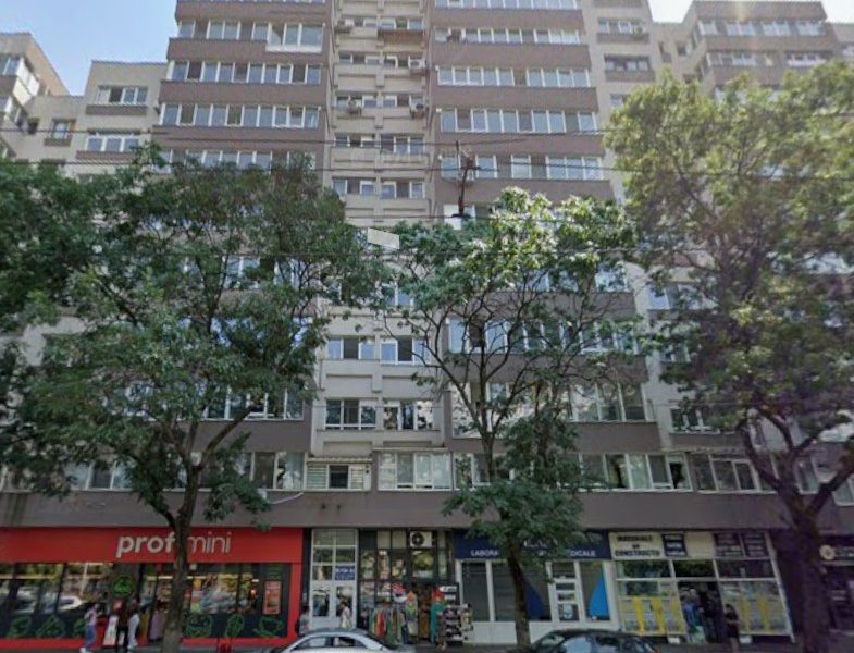 AFI, în subordinea Primăriei Capitalei, a pierdut procese de peste jumătate de milion de euro Administrația Fondului Imobiliar (AFI), instituție subordonată Primăriei Municipiului București, a pierdut definitiv o serie de procese care au dus la o gaură în bugetul municipalității de peste 530.000 de euro