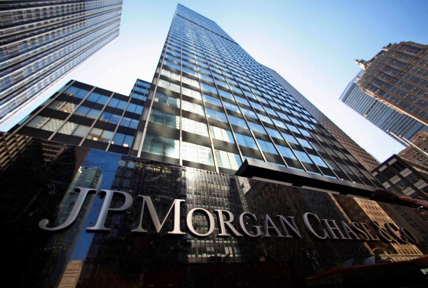 JPMorgan Chase avertizează investitorii să reducă expunerea pe piețele emergente Banca americană JPMorgan Chase & Co