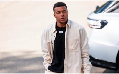 Mbappe a obținut permisul de conducere la 27 de ani și conduce un bolid de lux Vedeta echipei Real Madrid, Kylian Mbappe, a obținut permisul de conducere la vârsta de 27 de ani, o realizare importantă pentru fotbalist