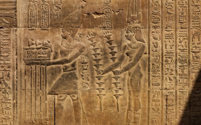 Leacul antic al egiptenilor pentru ochi ar putea funcționa: laptele matern, o soluție posibilă Un vechi papirus egiptean, datând de acum 3500 de ani, sugerează că laptele matern ar fi fost folosit pentru a trata afecțiuni ale ochilor