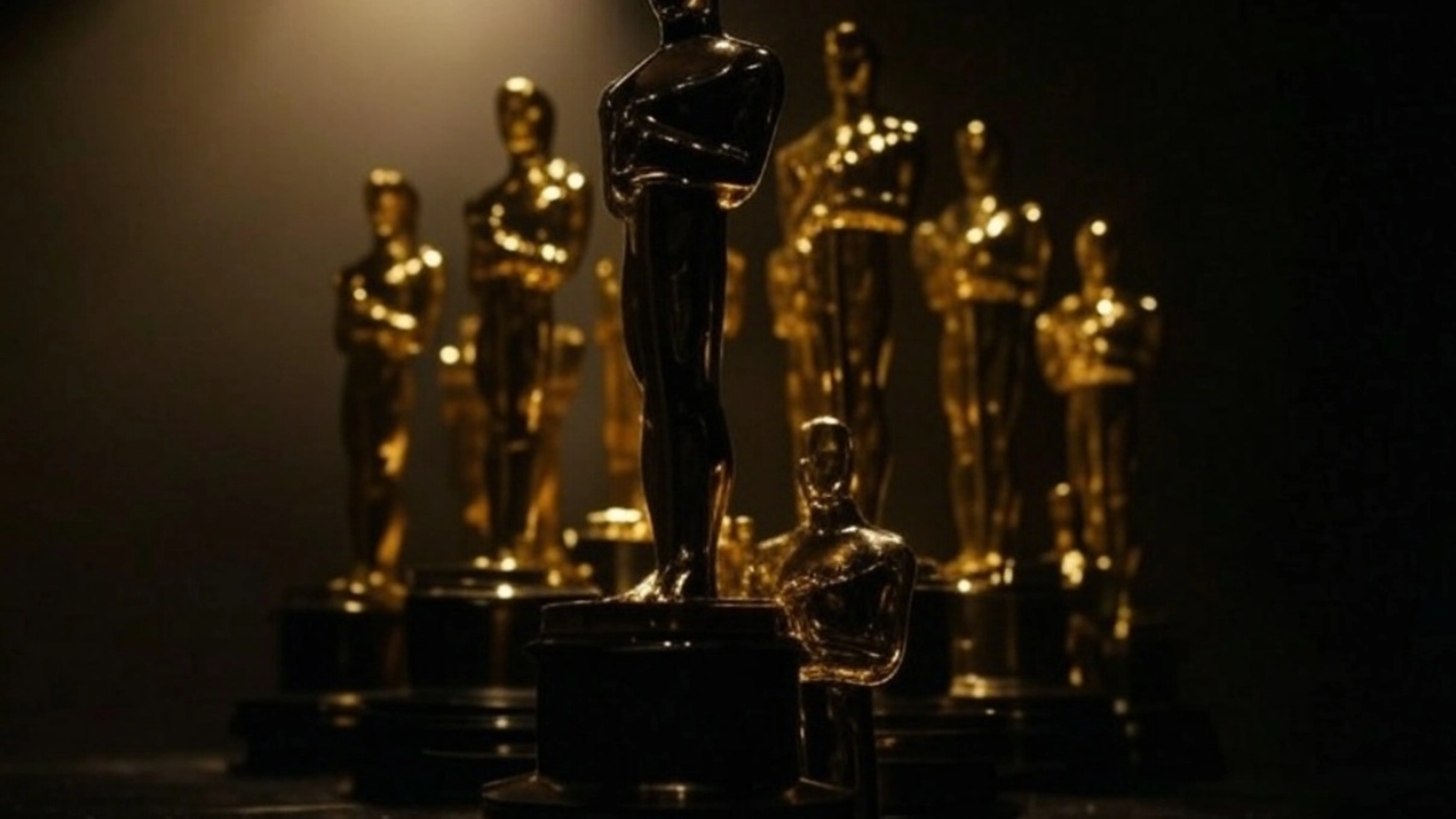 Premiile Oscar se mută din Hollywood și intră în era digitală Academia Americană de Film a anunțat o schimbare majoră în ceea ce privește ceremonia de decernare a premiilor Oscar, începând cu anul 2029