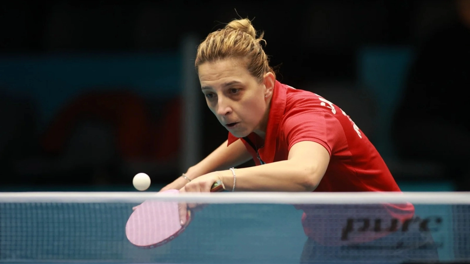 Debut cu stângul pentru Samara și Dragoman la Cupa Mondială de Tenis de Masă Sportivele române de tenis de masă Elizabeta Samara și Andreea Dragoman au înregistrat înfrângeri în meciurile din faza grupelor la Cupa Mondială de la Macao, China