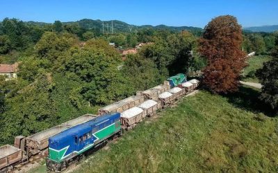 Mocănița din Vâlcea, pe cale să prindă din nou viață: un investitor privat vrea să transforme o bucată din traseu într-o atracție turistică Un investitor privat este interesat să achiziționeze și să transforme o porțiune din vechea cale ferată a mocăniței din județul Vâlcea într-o atracție turistică