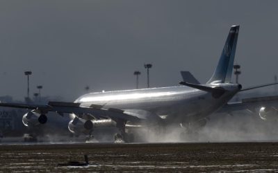 Mojtaba Khamenei, fiul liderului suprem iranian, ar fi fost operat de urgență în Rusia Conform unor informații apărute în presa internațională, Mojtaba Khamenei, fiul liderului suprem al Iranului, Ayatollahul Ali Khamenei, ar fi suferit o intervenție chirurgicală de urgență în Rusia și se află în prezent sub supraveghere medicală într-o clinică din Moscova