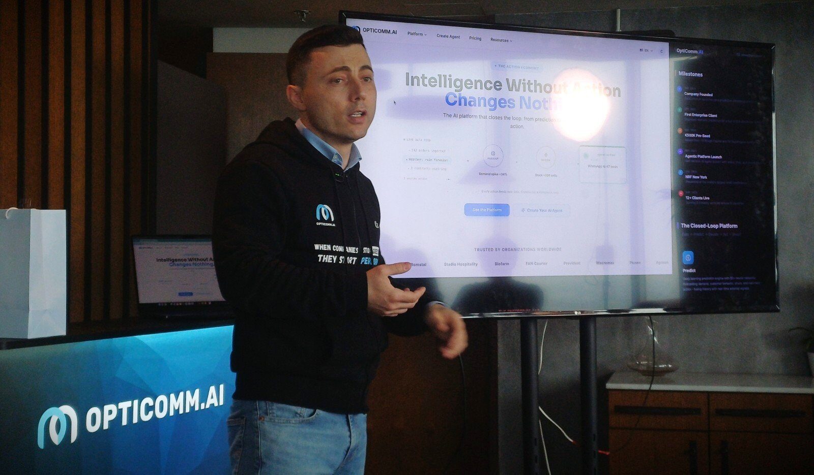 OptiComm.AI lansează platforma de agenți AI, cu accent pe acțiune și apeluri vocale OptiComm.AI, un startup românesc specializat în inteligență artificială (IA) pentru comerțul online, a anunțat lansarea unei platforme inovatoare