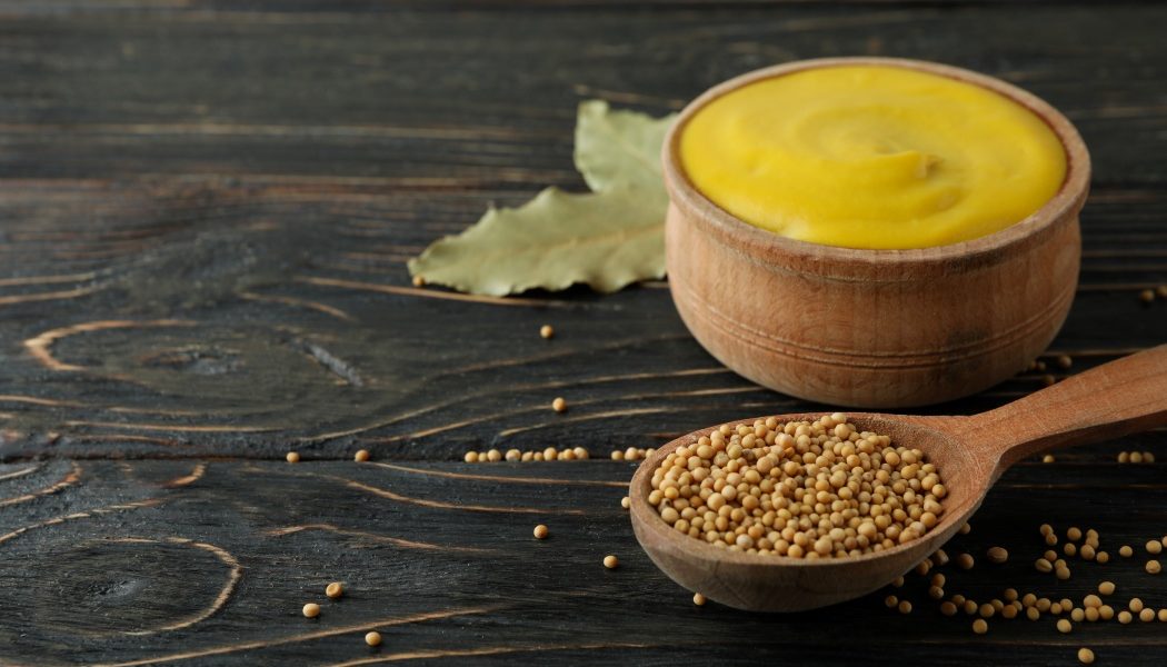 Sosul cald de muștar, o rețetă clasică ce revine în bucătăriile românești În bucătăria românească tradițională, anumite preparate gastronomice au trecut testul timpului, fiind apreciate și în prezent