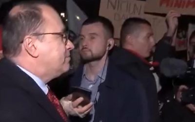 Ministrul educației, la protestul studenților din capitală, care cer 6%