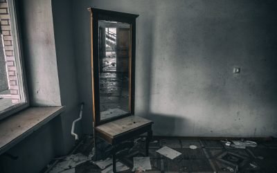 O casă din Brooklyn dezvăluie o surpriză istorică în timpul renovării Un cuplu din New York a pornit într-o aventură inedită: renovarea unei case vechi, construită în 1880, cu planuri mari