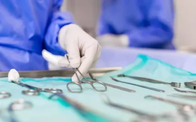 Primul transplant facial din lume cu țesut obținut prin moarte asistată Medicii de la Spitalul Universitar Vall d’Hebron din Barcelona au realizat o premieră medicală: primul transplant facial din lume folosind țesut de la un donator care a ales moartea asistată