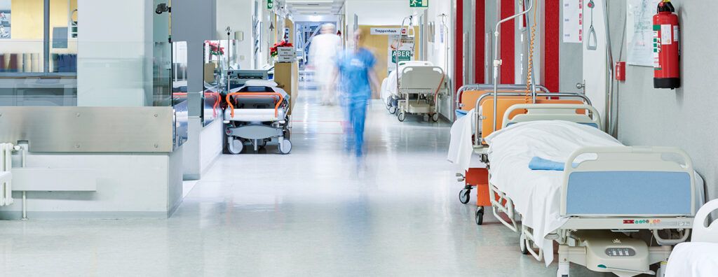 Sănătatea: 23.000 de paturi de spital, eliminate din sistem