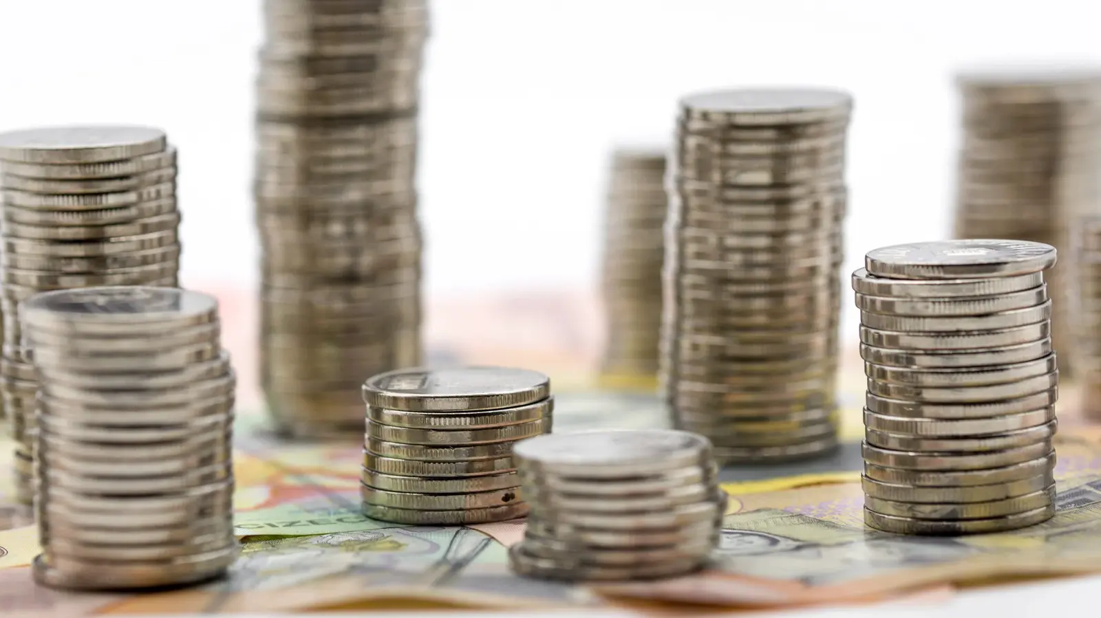 Bugetul pe 2026: Ministerul Apărării, cu cea mai mare creștere Guvernul pregătește un buget de stat pentru anul 2026 care prevede creșteri importante pentru anumite ministere, în timp ce altele vor avea alocări mai mici