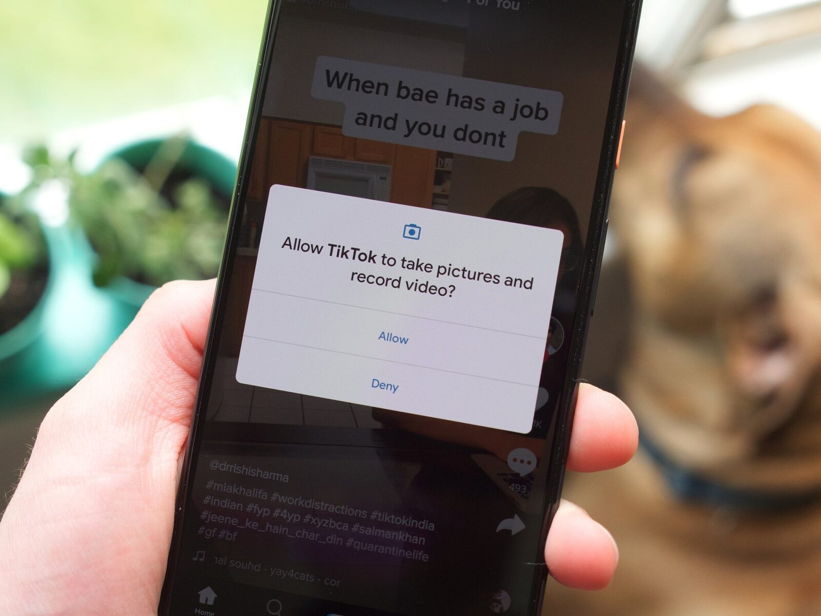 Cum să-ți protejezi datele personale pe Android: ghid practic pentru verificarea permisiunilor aplicațiilor Te-ai întrebat vreodată ce aplicații au acces la contactele, mesajele sau locația ta pe telefonul Android? În era digitală, securitatea datelor personale este o preocupare majoră