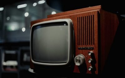 Cutremurul din ’77: Un film, o întrerupere, o memorie colectivă În seara de 4 martie 1977, un seism puternic a zguduit România, lăsând în urmă mii de victime și distrugere masivă