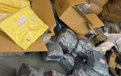 Giurgiu: O captură impresionantă de bunuri contrafăcute, estimate la peste un milion de lei Polițiștii de frontieră din Giurgiu au efectuat o captură semnificativă de bunuri contrafăcute, în urma unui control efectuat asupra unui autocar care călătorea pe ruta Turcia-România