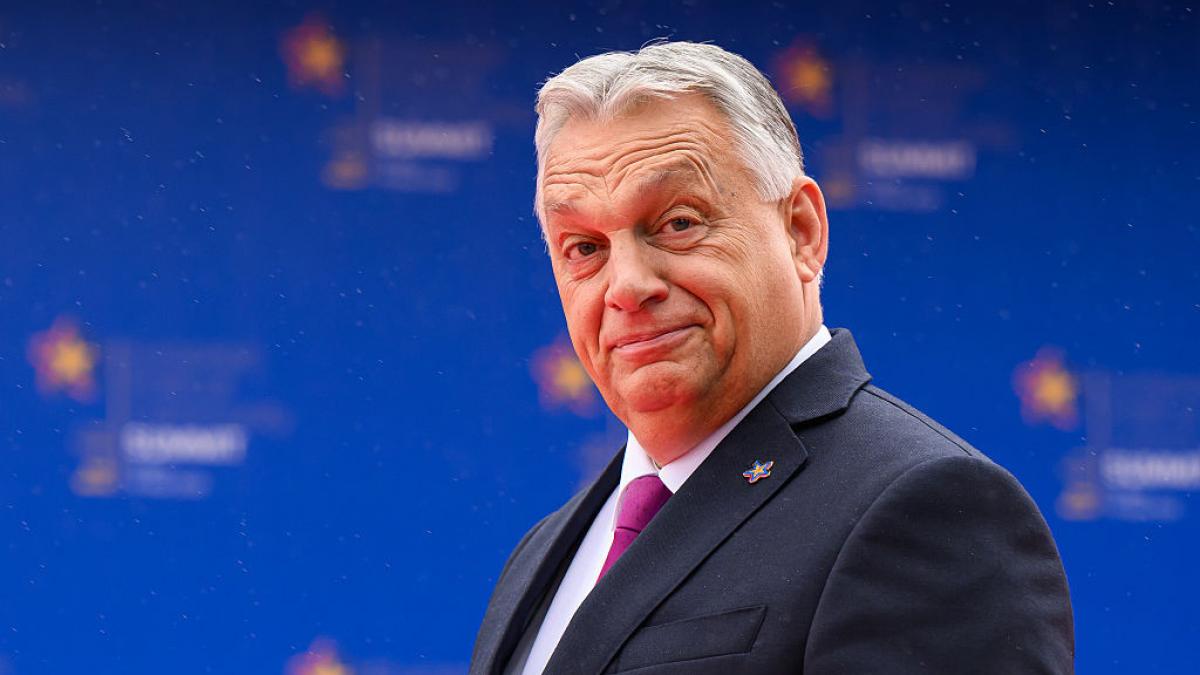 Ungaria lui Viktor Orban, o potențială problemă pentru Uniunea Europeană: Bruxelles-ul pregătește planuri de urgență Bruxelles-ul se pregătește pentru un scenariu în care Viktor Orban ar putea câștiga din nou alegerile parlamentare din Ungaria, programate pentru 12 aprilie