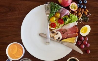 Postul intermitent: O dietă care nu ține pasul cu promisiunile Postul intermitent, o dietă alimentară care a câștigat popularitate rapid în ultimii ani, nu oferă beneficii semnificative în ceea ce privește pierderea în greutate, comparativ cu dietele convenționale