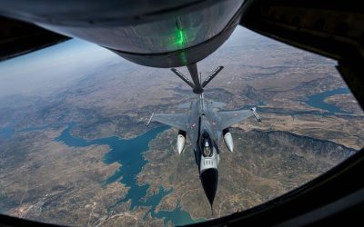 Avioane-cisternă americane au aterizat în România, pentru sprijinirea operațiunilor din Orientul Mijlociu Primele avioane-cisternă ale Statelor Unite ale Americii au ajuns în România, la baza aeriană 90 Transport Aerian, duminică, conform unor surse media