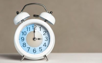 Ora de vară vine cu schimbări: Cum ne afectează trecerea la un nou fus orar Trecerea la ora de vară, programată pentru noaptea de 29 martie 2026, aduce cu sine o serie de provocări pentru organismul uman