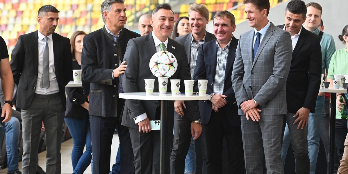 Ionuț Lupescu, dezvăluiri surprinzătoare despre selecționerul Mircea Lucescu Ionuț Lupescu, fost internațional și actual președinte al CS Dinamo, a stârnit dezbateri în lumea fotbalului românesc prin declarațiile sale recente