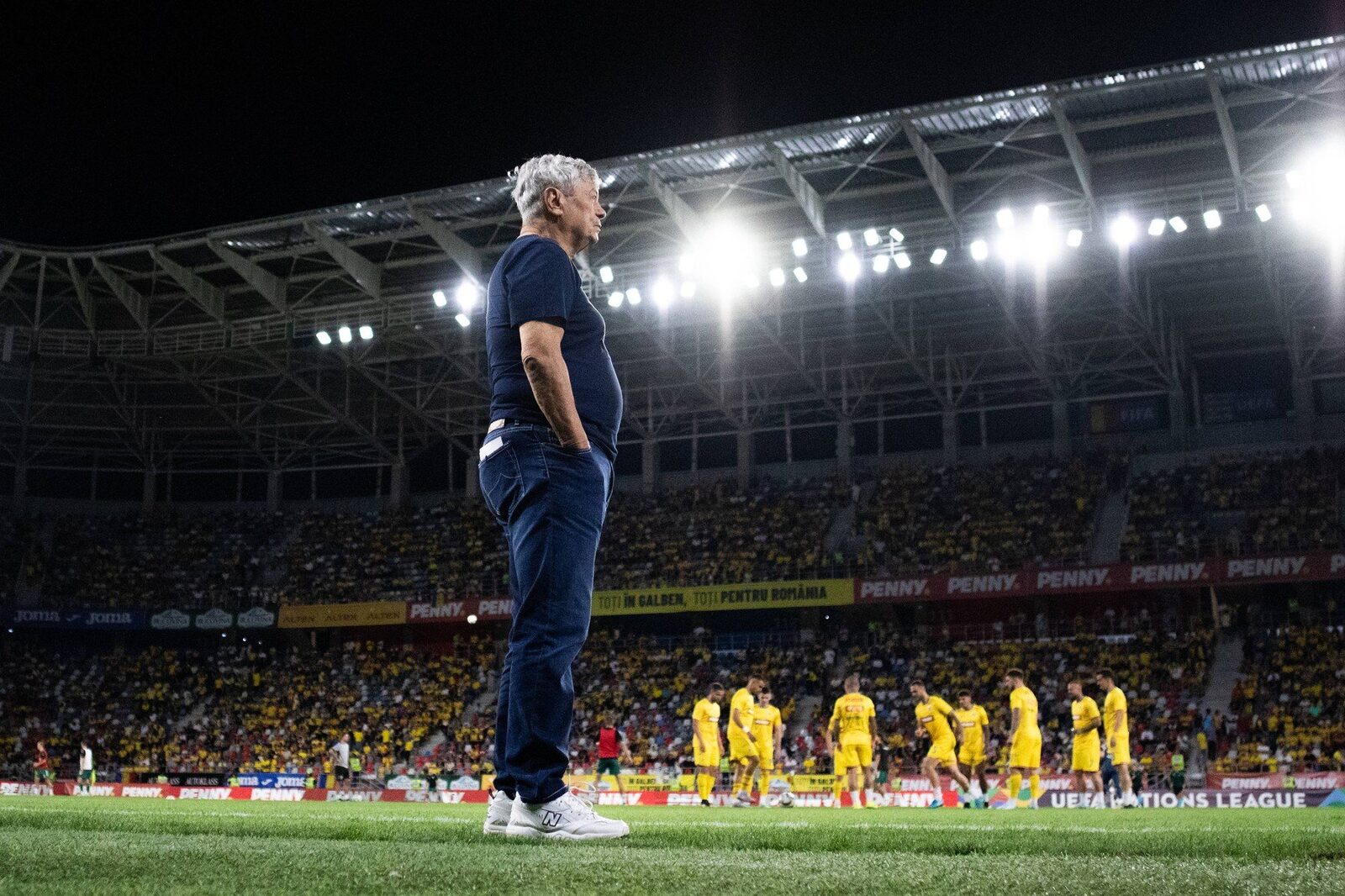 România, învinsă de Slovacia în amical: 0-2