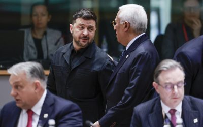 Zelenski speră la o schimbare politică în Ungaria și critică relațiile cu Rusia Președintele ucrainean Volodimir Zelenski și-a exprimat speranța că partidul premierului ungar Viktor Orbán va pierde alegerile viitoare