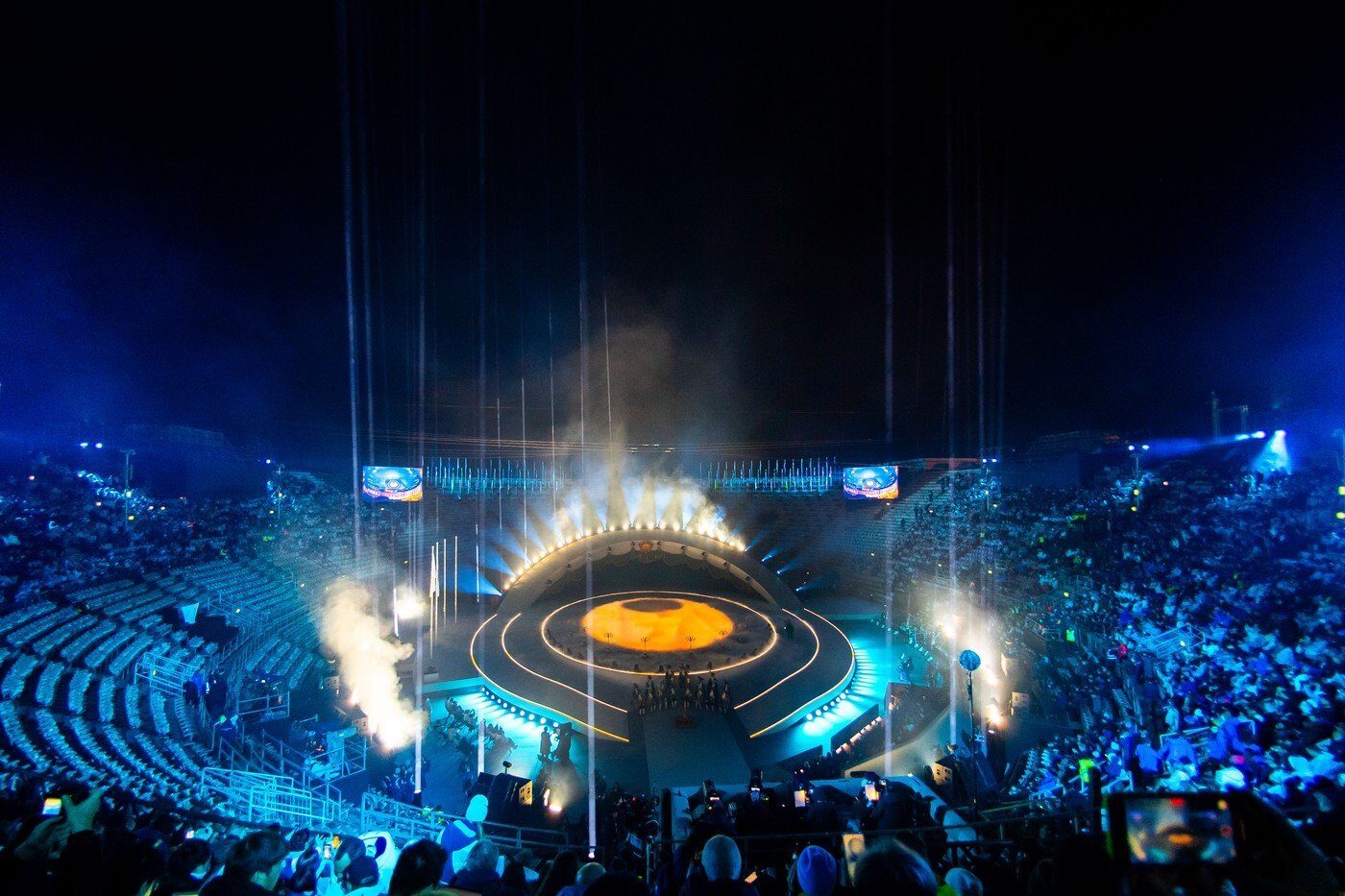 Opțiuni:

Milano Cortina 2026: Ceremonia de închidere, imagini spectaculoase (64 caractere)
Final de Olimpiadă la Milano Cortina 2026: Imagini de la închidere (61 caractere)
Milano Cortina 2026: Spectacol la ceremonia de închidere olimpică (62 caractere)