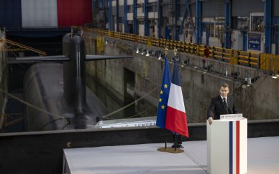 Franța își consolidează arsenalul nuclear și propune extinderea protecției asupra Europei Franța, o putere nucleară consacrată, își menține și modernizează arsenalul nuclear, în timp ce președintele Emmanuel Macron propune o extindere a „umbrelei” de securitate atomică pentru a include întreaga Europă