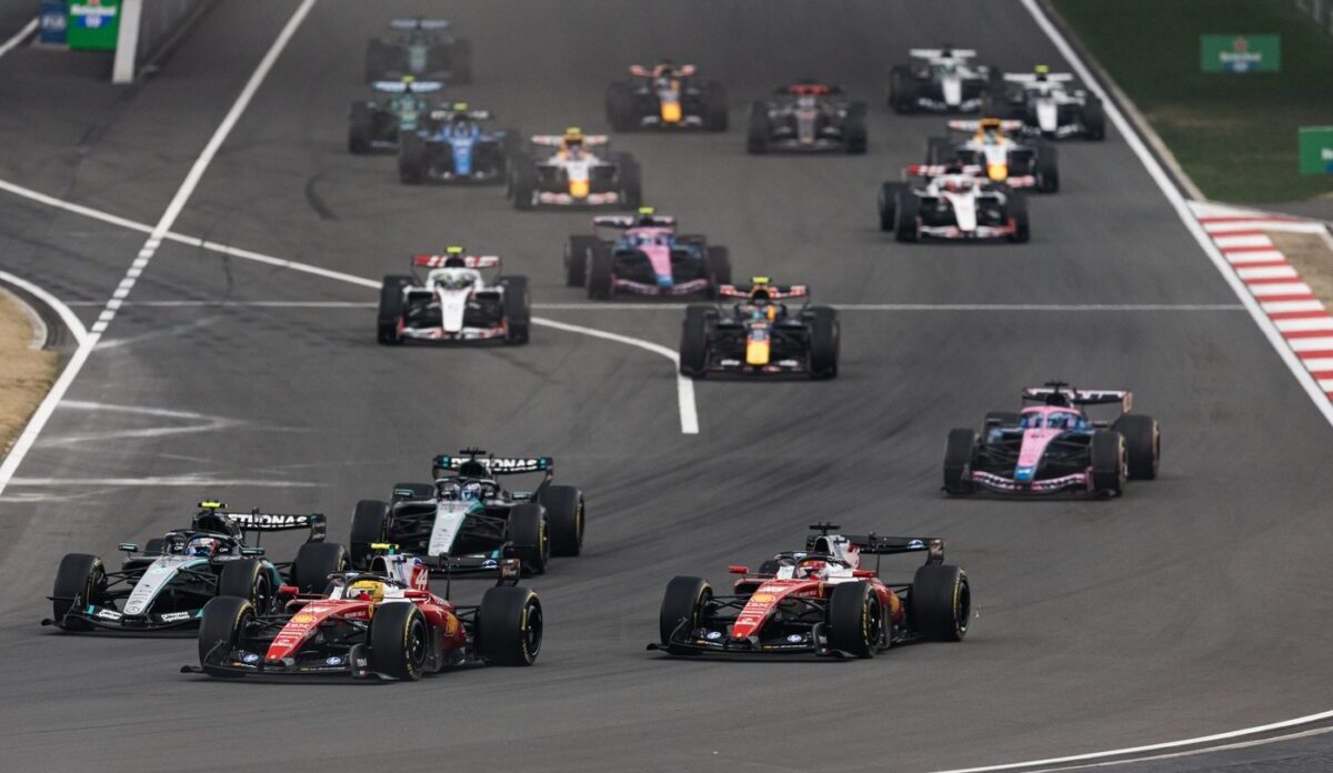 Probleme tehnice majore în Formula 1: abandonuri în serie și controverse legate de regulament Sezonul 2026 de Formula 1 a debutat cu o serie de probleme tehnice care au ridicat semne de întrebare asupra fiabilității noilor mașini și asupra noilor reglementări