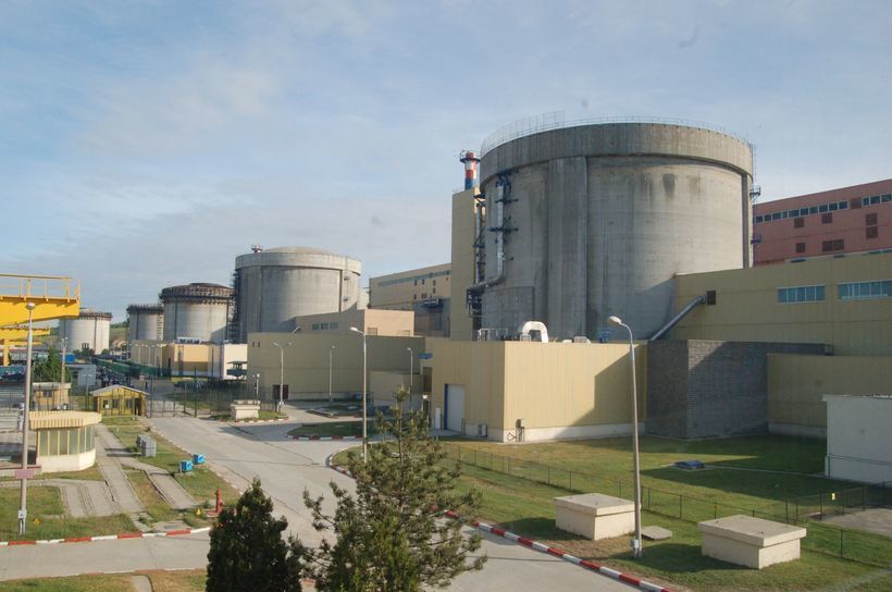 Negocieri dificile pentru finanțarea proiectelor nucleare ale României Nuclearelectrica, compania de stat care operează centrala nucleară de la Cernavodă, se confruntă cu negocieri dificile pentru a asigura finanțarea necesară pentru principalele sale proiecte de investiții