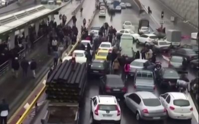 Inflația din Iran atinge cote alarmante, pe fondul tensiunilor regionale Rata anuală a inflației în Iran a crescut la 50,6% la jumătatea lunii martie, marcând o creștere de trei puncte procentuale față de luna precedentă