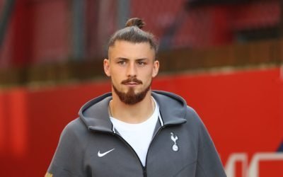 Radu Drăgușin, fundașul român al lui Tottenham, a fost inclus în lotul echipei pentru meciul din optimile Champions League contra lui Atletico Madrid