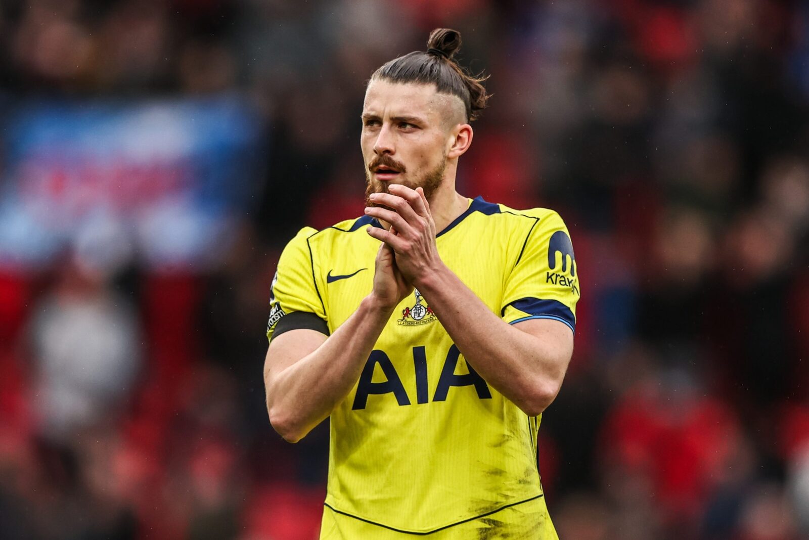 Drăgușin, rezervă la meciul Tottenham – Atletico Madrid? Fundașul român Radu Drăgușin ar putea începe pe banca de rezerve meciul dintre Tottenham și Atletico Madrid, din prima manșă a optimilor UEFA Champions League