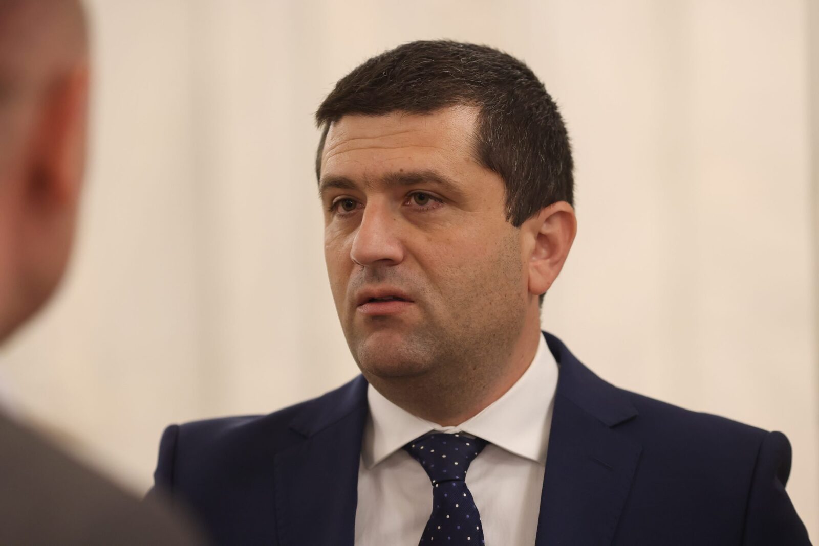 Miruță (USR) reacționează: Documentul privind apartenența la PSD e fals, dar admite „mers la mare”