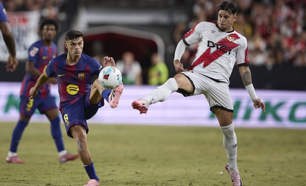 Pedri laudă evoluția lui Rațiu după meciul Barcelona – Rayo, încheiat cu scorul de 1-0 Mijlocașul Barcelonei, Pedri, a elogiat prestația echipei Rayo Vallecano, la finalul partidei pierdute de aceasta cu 1-0 în fața catalanilor, evidențiind intensitatea și viteza adversarilor