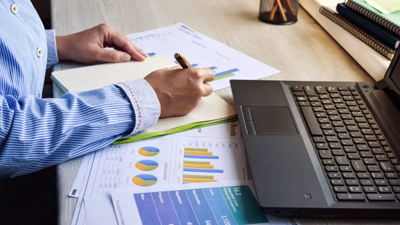 România implementează DAC9, o nouă directivă europeană privind raportarea fiscală România a finalizat transpunerea Directivei europene DAC9, un pas important în alinierea la standardele internaționale privind transparența fiscală