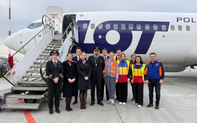 273 de cetățeni români, evacuați din Oman cu sprijin european, au aterizat la București Două zboruri de evacuare cu 273 de cetățeni români la bord au aterizat luni la București, după ce România a solicitat activarea Mecanismului european RescEU, a anunțat Ministerul Afacerilor Externe (MAE)