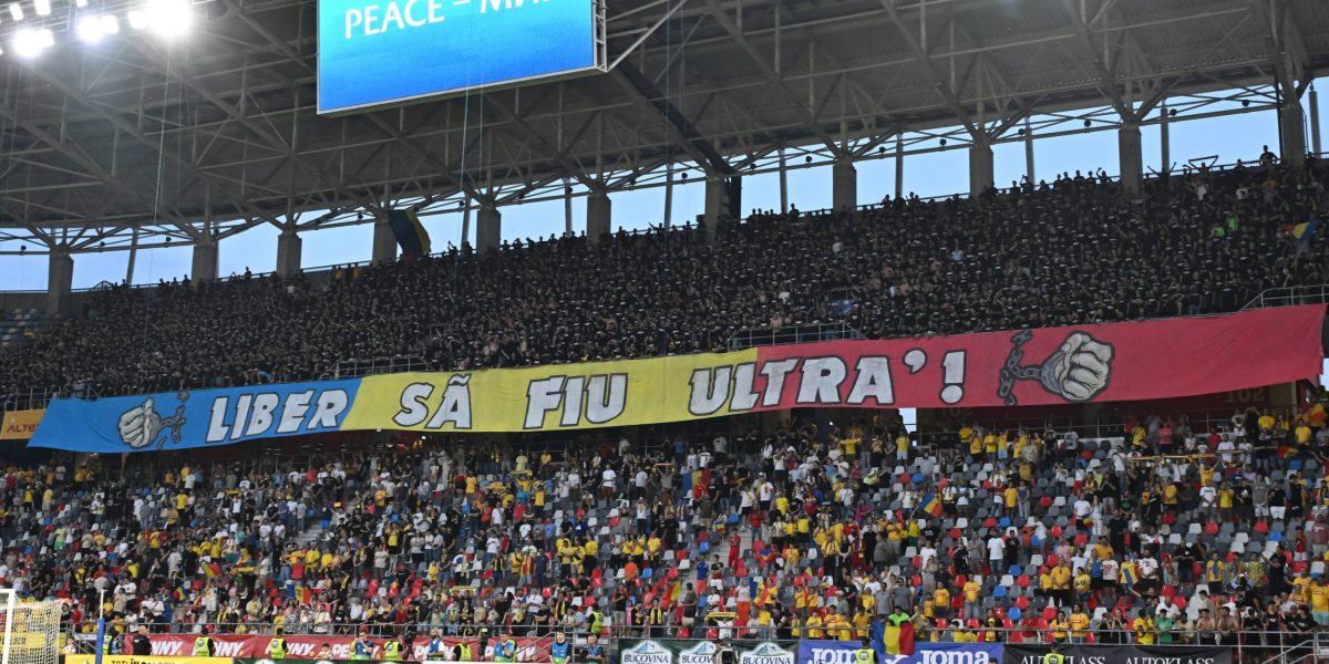 Modificările legislative privind drepturile suporterilor, blocate la Camera Deputaților Propunerile de modificare a Legii 4, care vizează drepturile suporterilor pe stadioane, au fost blocate la Camera Deputaților, conform declarațiilor lui Ciprian Paraschiv, inițiatorul acestor schimbări