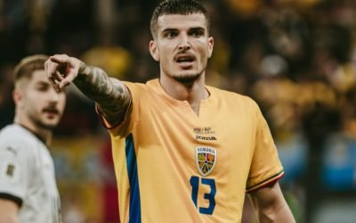 Turcia întâlnește România în semifinalele barajului pentru mondialul din 2026 Echipa națională a României se confruntă astăzi, cu Turcia, de la ora 19:00, în semifinalele play-off-ului pentru calificarea la Campionatul Mondial din 2026