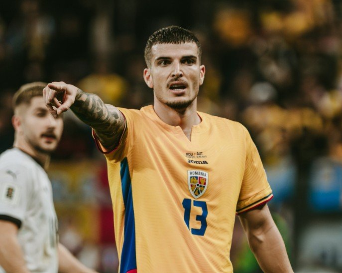 Turcia întâlnește România în semifinalele barajului pentru mondialul din 2026 Echipa națională a României se confruntă astăzi, cu Turcia, de la ora 19:00, în semifinalele play-off-ului pentru calificarea la Campionatul Mondial din 2026