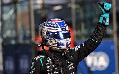 George Russell a triumfat în cursa de sprint din Marele Premiu al Chinei, după o luptă intensă cu coechipierul său de la Mercedes, Lewis Hamilton