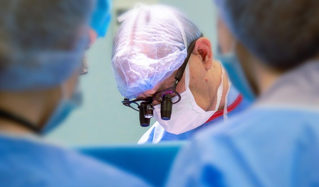 Malformațiile cardiace congenitale: Ghid pentru părinți despre diagnostic și tratament Pentru un părinte, aflarea diagnosticului de malformație cardiacă congenitală al copilului poate fi o experiență copleșitoare