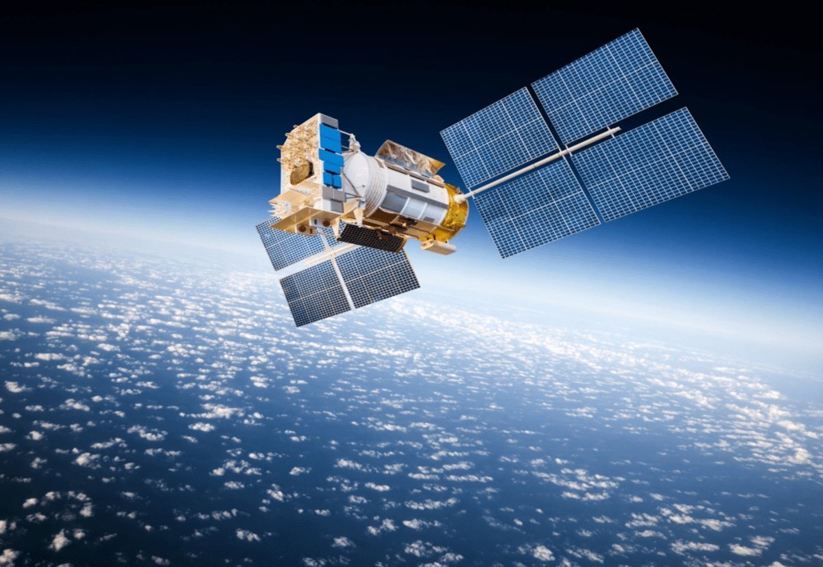 Europa Investește Masiv în Comunicațiile Spațiale: Un Fond de 100 de Milioane de Euro pentru Dezvoltarea Rețelelor Non-Terestre Agenția Spațială Europeană (ESA) și GSMA au anunțat la Mobile World Congress lansarea unui fond de 100 de milioane de euro dedicat dezvoltării rețelelor non-terestre (NTN), un element central al viitorului conectivității