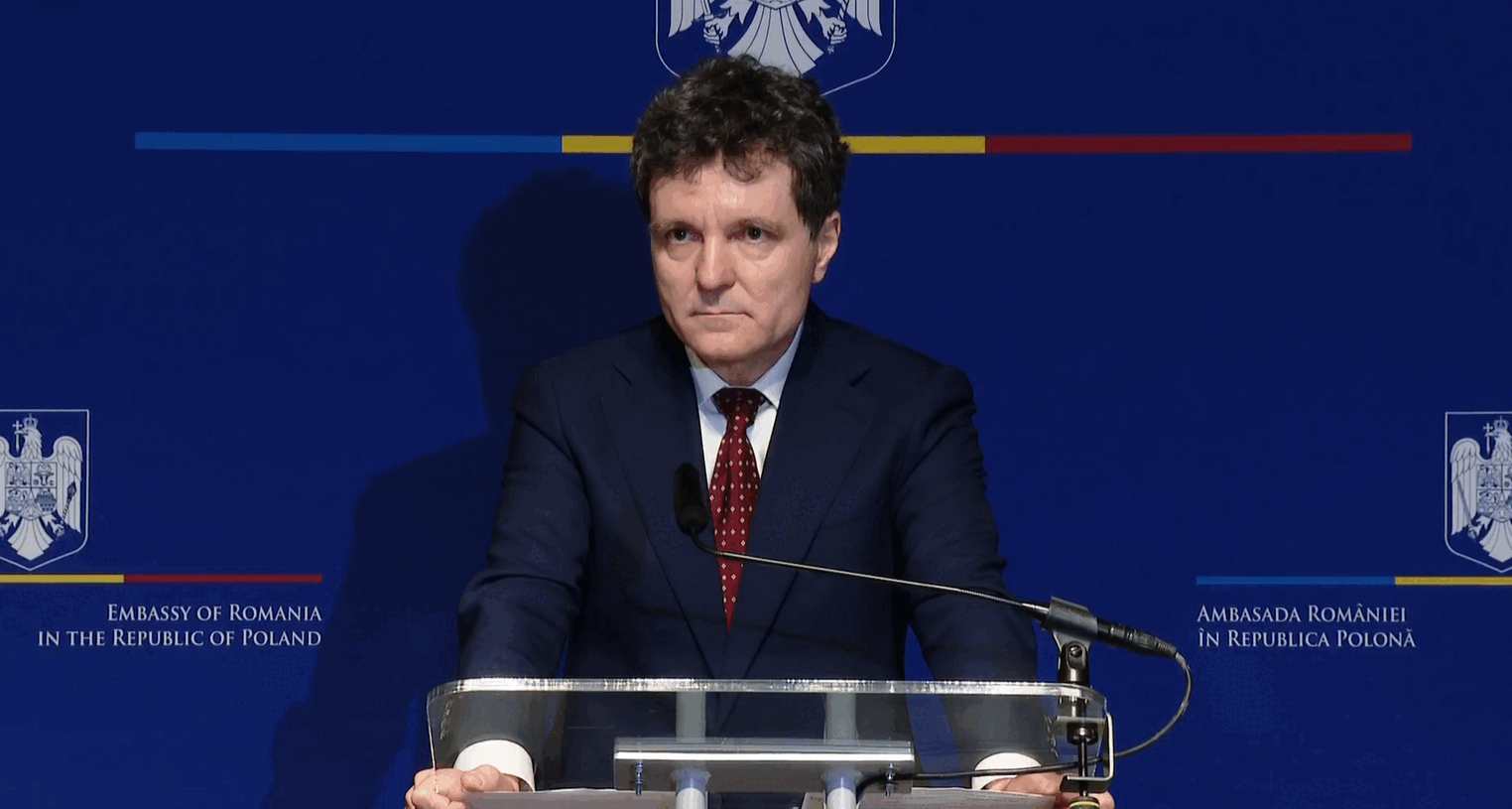România, protejată de umbrela nucleară NATO, asigură președintele Nicușor Dan Președintele Nicușor Dan a reiterat joi seara, în cadrul unei conferințe de presă susținută la Ambasada României din Varșovia, că România beneficiază de protecția umbrelei nucleare NATO, oferită de Statele Unite ale Americii