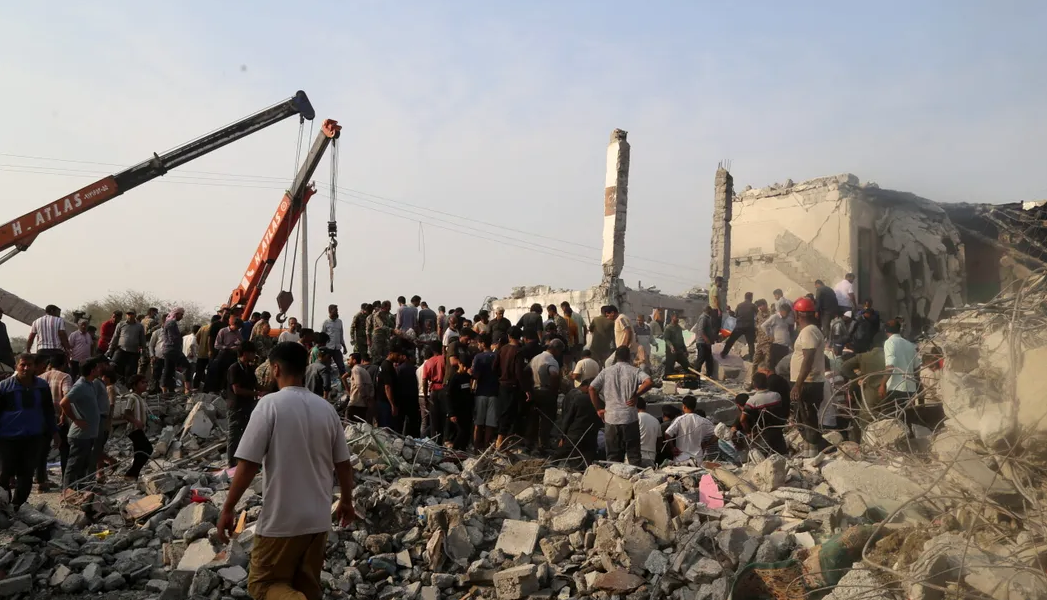 Tragedie într-o școală iraniană: SUA, suspectate de implicare în bombardament O școală din Iran a fost ținta unui atac aerian săptămâna trecută, în cadrul seriei de lovituri militare comune efectuate de Statele Unite ale Americii și Israel