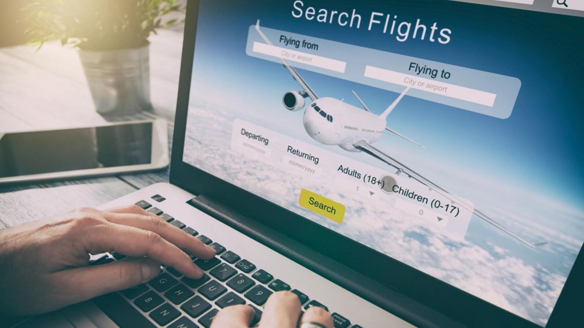 Secretul biletelor ieftine de avion: ora la care poți face economii Dacă plănuiești o vacanță, ia în calcul un sfat neobișnuit pentru a economisi bani la biletele de avion: rezervă-le în jurul orei 4 dimineața