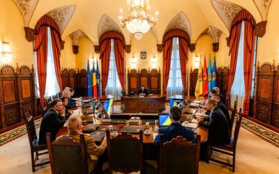 România va găzdui echipamente și forțe militare americane defensive Președintele Klaus Iohannis a anunțat, miercuri, că România va primi echipamente și forțe militare americane, în urma unei decizii luate în cadrul ședinței Consiliului Suprem de Apărare a Țării (CSAT)