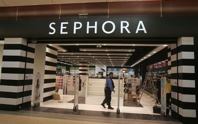 Sephora, anchetată pentru promovarea cosmeticelor