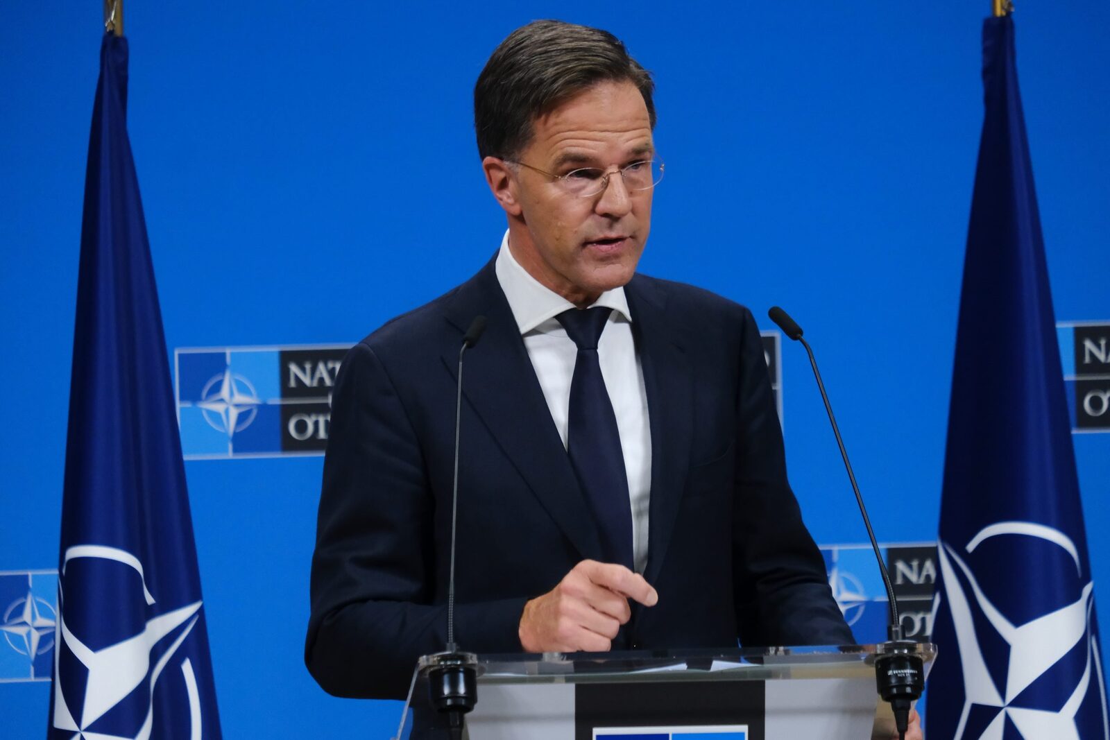 NATO se delimitează de atacurile SUA și Israelului în Iran Secretarul general al NATO, Mark Rutte, a afirmat că Alianța Nord-Atlantică nu este implicată în atacurile efectuate de Statele Unite ale Americii și Israel în Iran